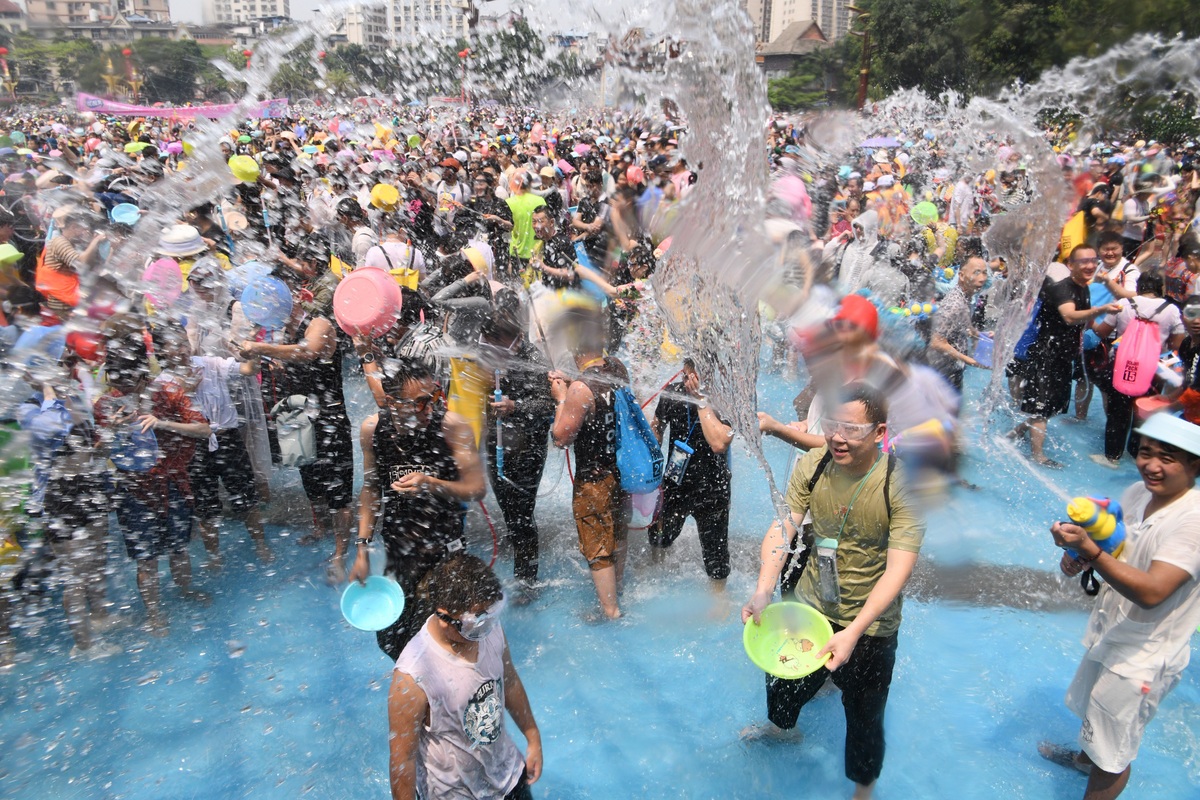 泼水节有什么风俗民情 泼水节的传统节日风俗